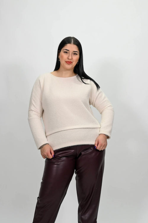 Plus size basic πλεκτή μπλούζα με στρογγυλή λαιμόκοψη