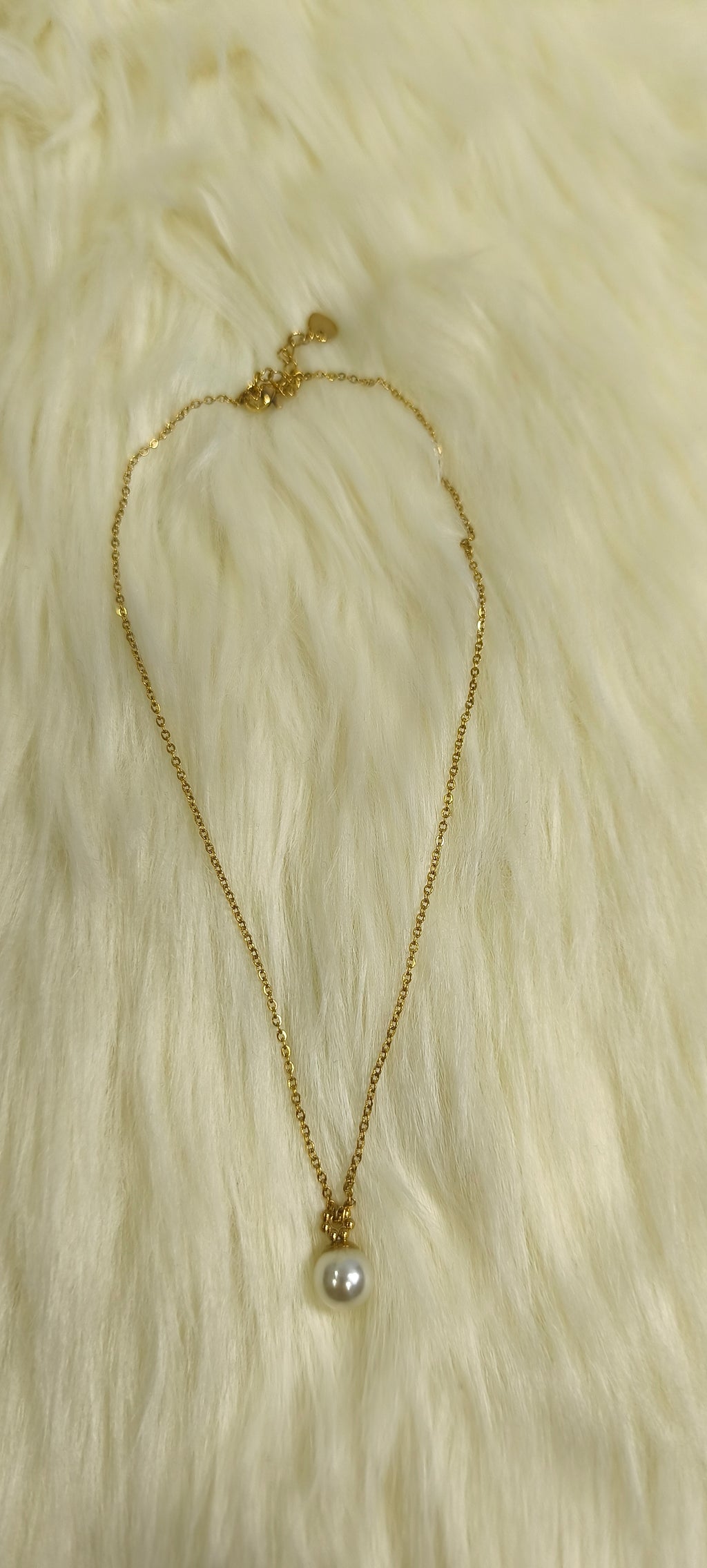 Ατσάλινο Γυναικείο Κολιέ Χρυσό με Πέρλα – Minimal Elegant