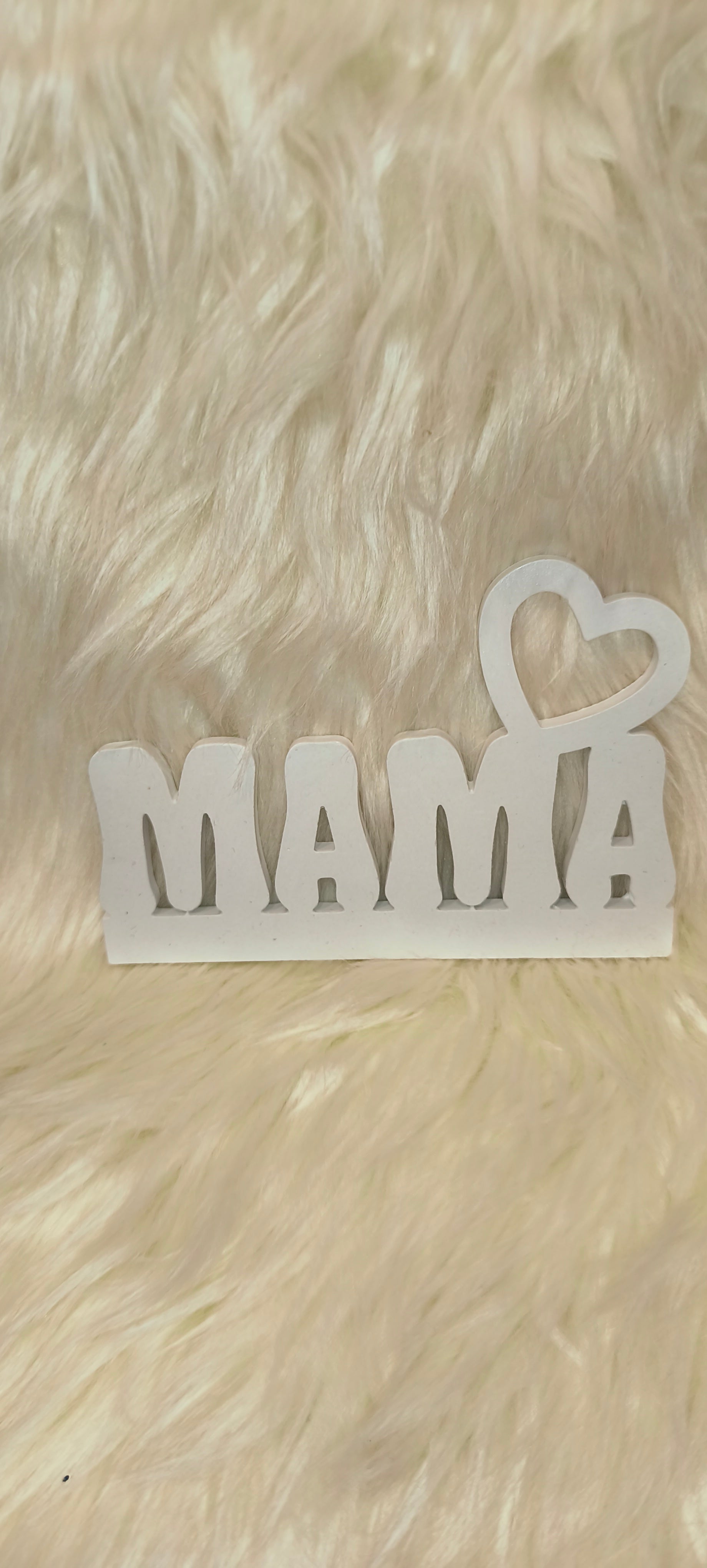 Χειροποίητο Διακοσμητικό “Mama” από Πορσελάνη με Καρδιά