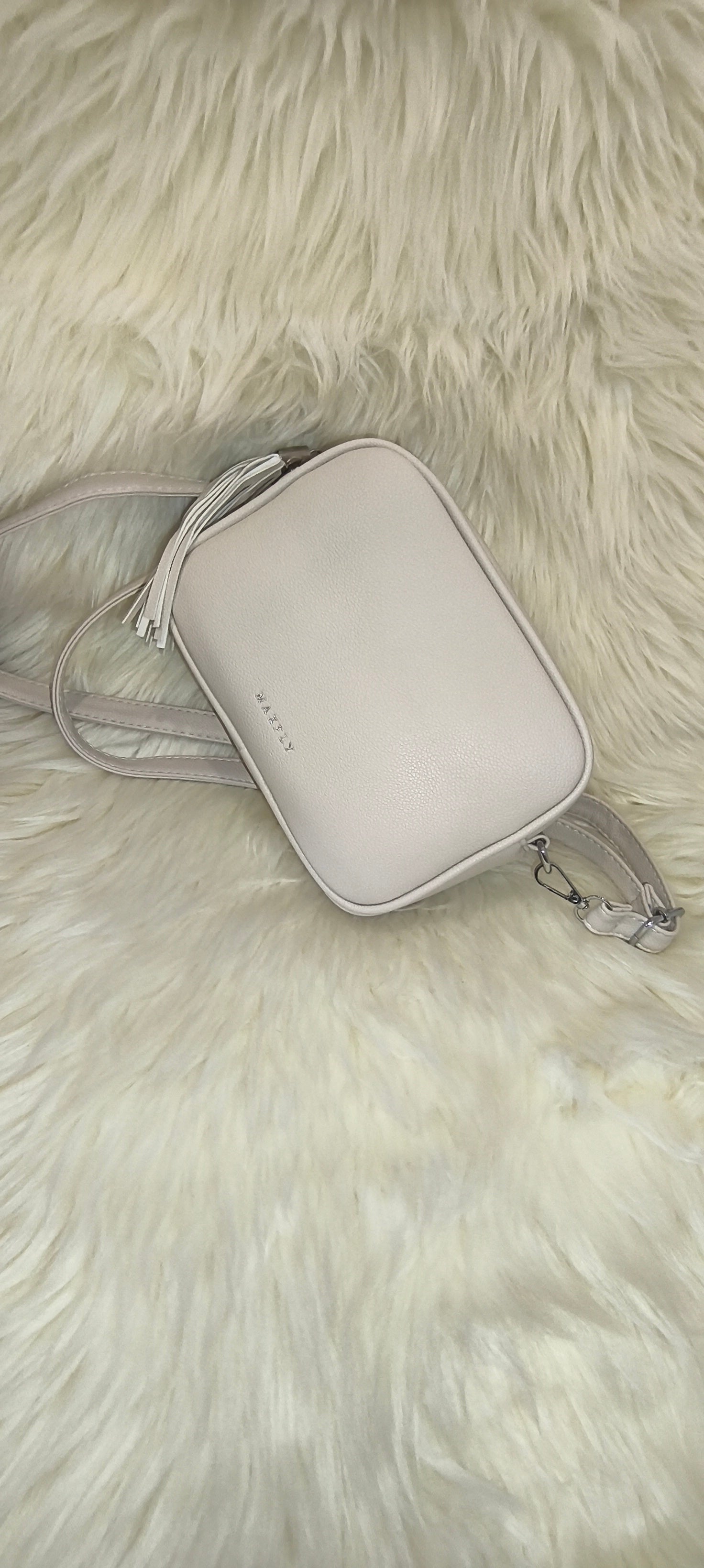 Maxfly Off-White Single-Zip Camera Bag – Chic Κρεμ Τσάντα Χιαστί