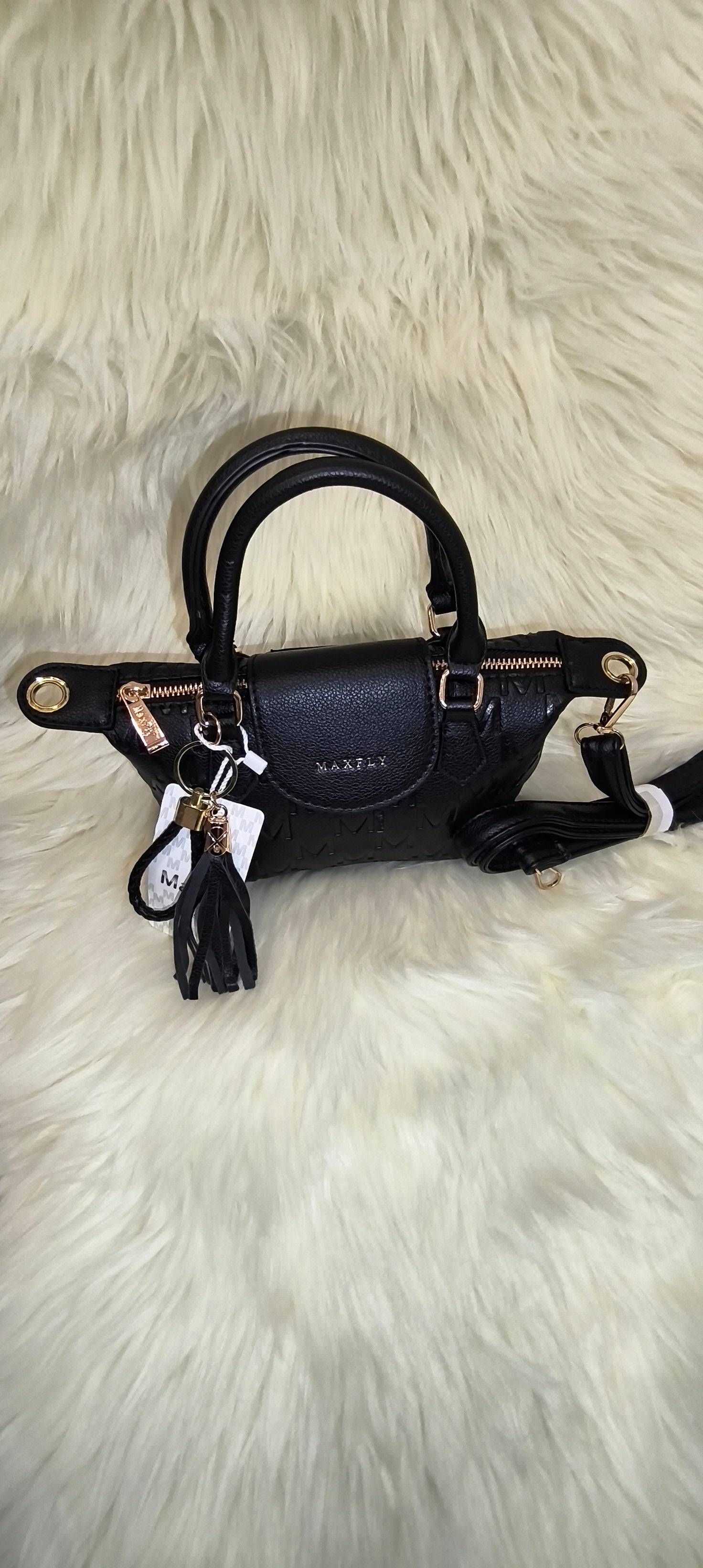 Maxfly Black Monogram Handbag – Διαχρονική Μίνι Τσάντα Χειρός & Ώμου σε Μαύρο Χρώμα