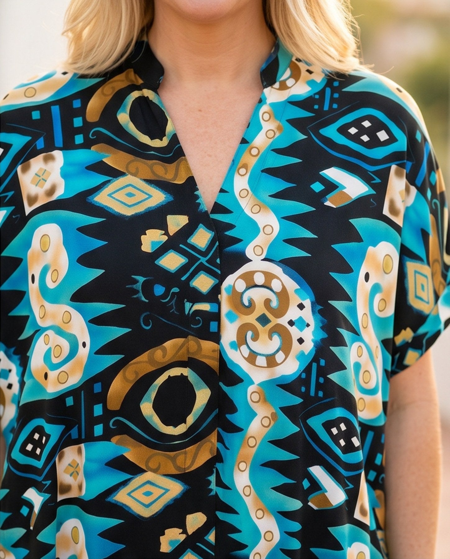 Plus Size Μάξι Καφτάνι με V Λαιμόκοψη & Έντονα Prints